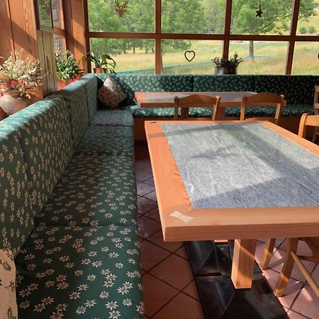 Hotel Flora Alpina Гресоне Сен Жан Екстериор снимка