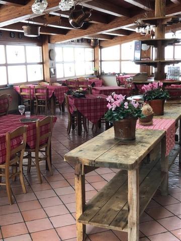 Hotel Flora Alpina Гресоне Сен Жан Екстериор снимка